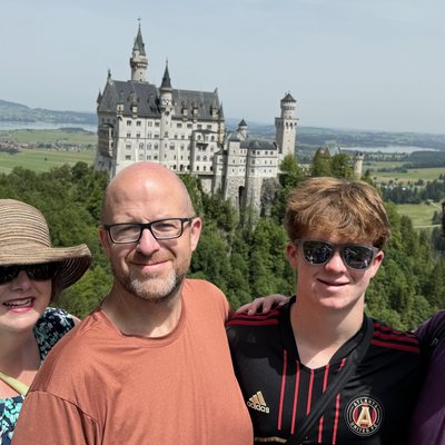 Family selfie from the Marienbrücke with Castle Neuschwanstein in the background